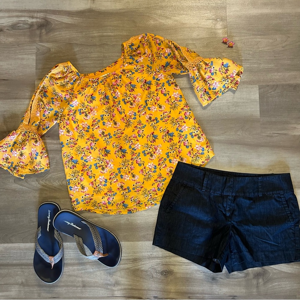 Knit Works Floral Open Sleeve Top